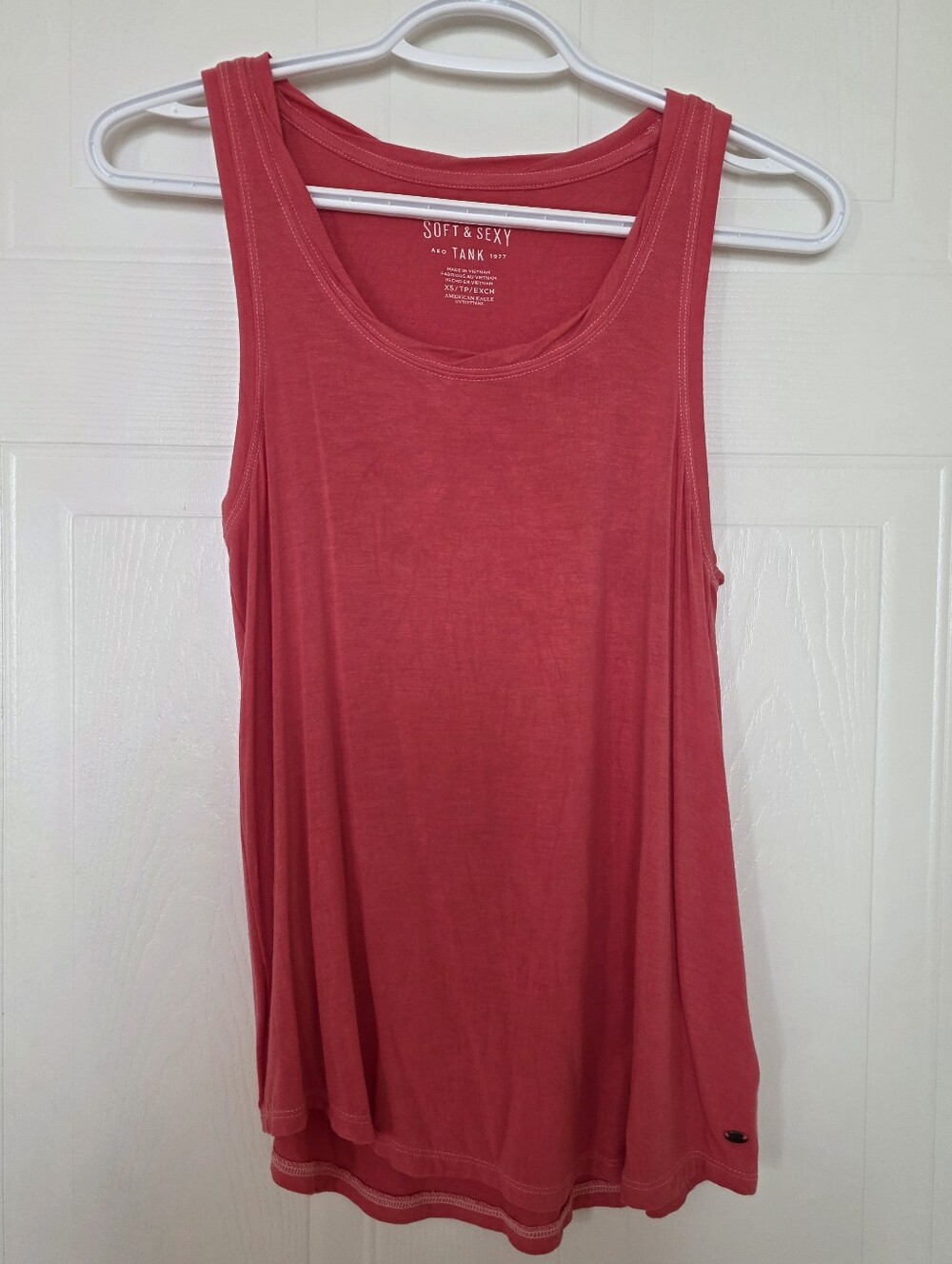 American Eagle Outfitters Soft & Sexy Coral Scoop Neck Tank XS